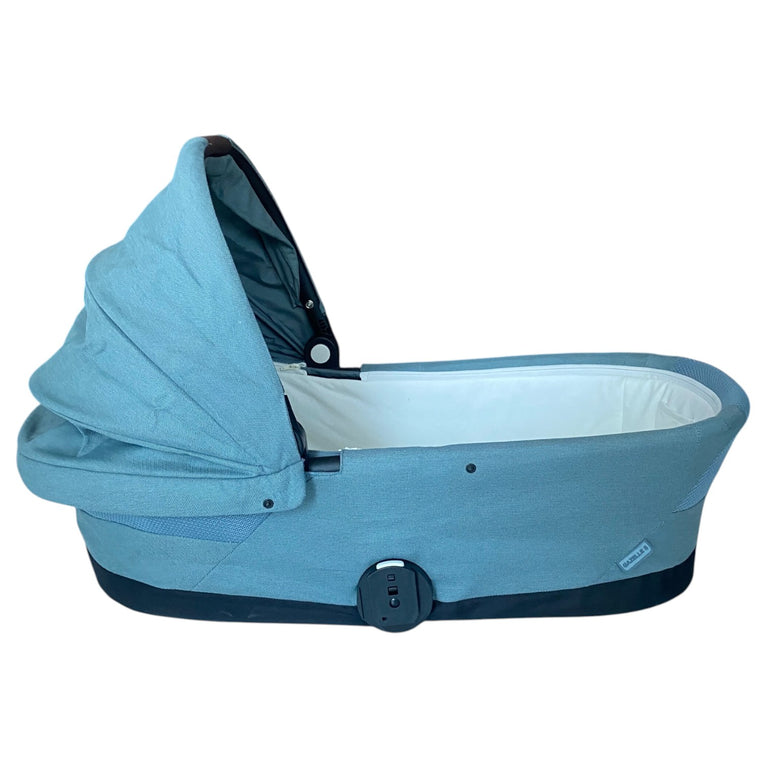 Cybex-Gold-Gazelle-S-Cot-Stormy-Blue-1-4