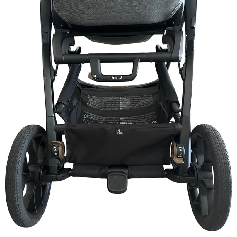 Inglesina-Aptica-XT-Stroller-Fabrics-Taiga-Green-Frame-Black-1-10