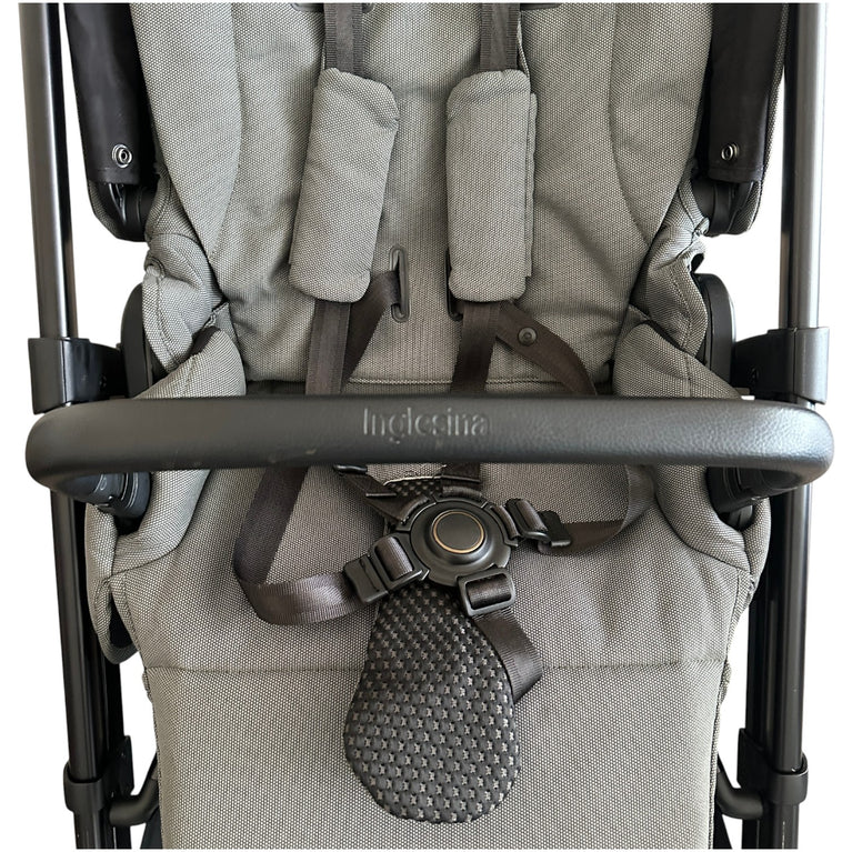 Inglesina-Aptica-XT-Stroller-Fabrics-Taiga-Green-Frame-Black-1-4