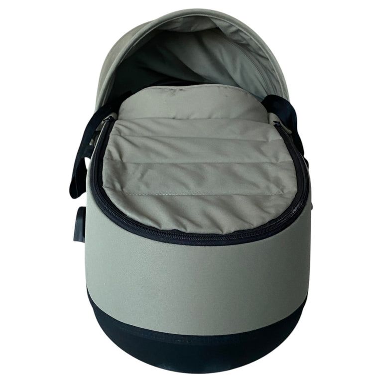 Babyzen-YOYO-0+-Bassinet-Green-2-2