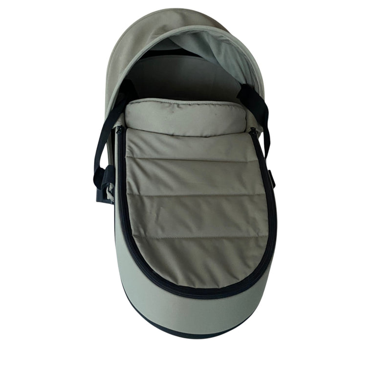 Babyzen-YOYO-0+-Bassinet-Green-2-3