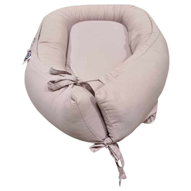 Red-Castle-Feedo-Baby-Nest-with-Laces-Pastel-Pink-1-2