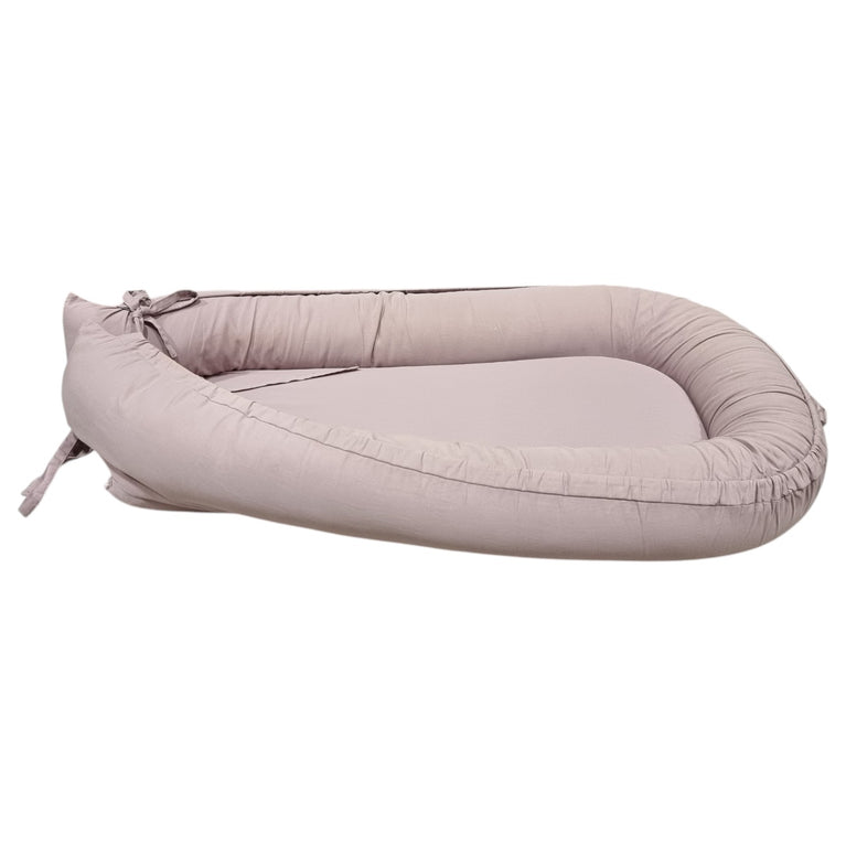 Red-Castle-Feedo-Baby-Nest-with-Laces-Pastel-Pink-1-4