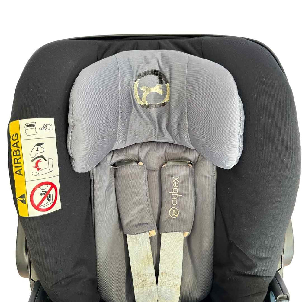 Cybex Cloud Q Car Seat Graphite Black Shop used Car Seats