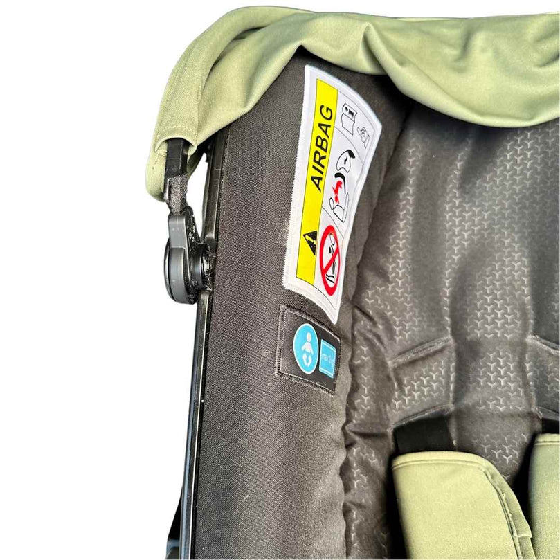 doona-baby-car-seat-and-stroller-5-6