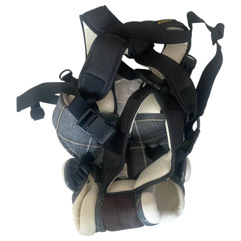 Giggles-Zen-Baby-Carrier-2-4