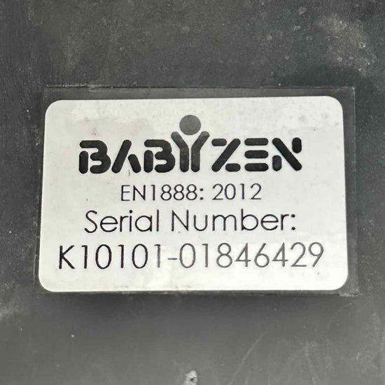 babyzen-yoyo-complete-stroller-set-with-black-frame-4-23