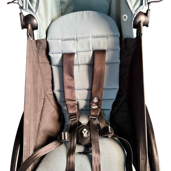 babyzen-yoyo-complete-stroller-set-with-black-frame-3-4