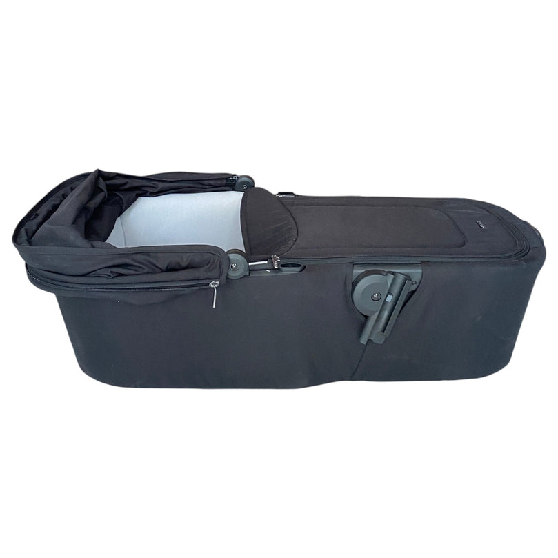 Joolz-Aer-+-Carrycot-For-Stroller-Black-1-3