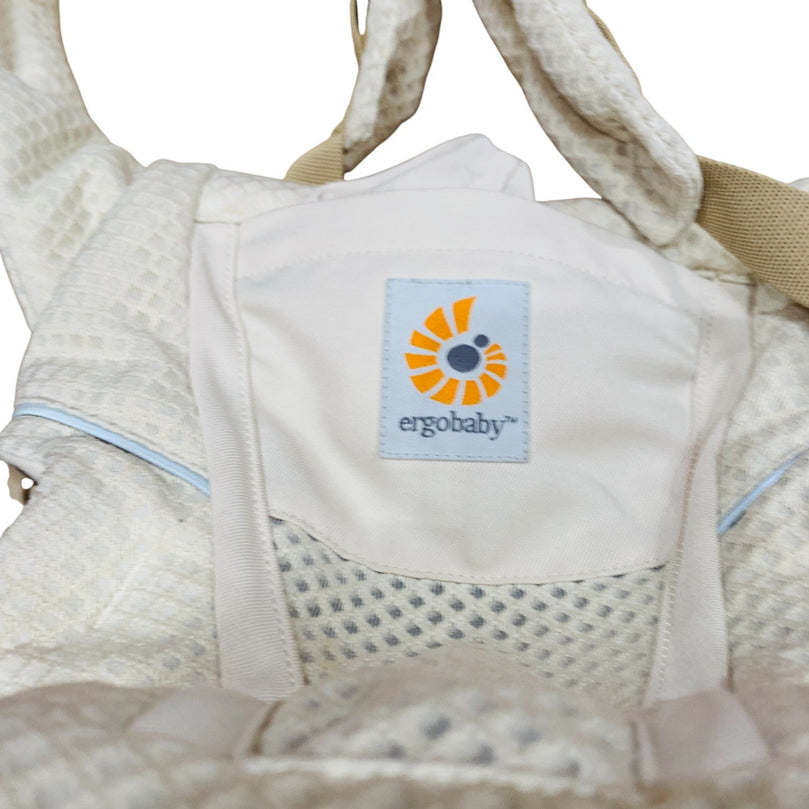 Ergobaby-Baby-Carrier-Alta-Hip-Seat---Natural-Beige-1-3