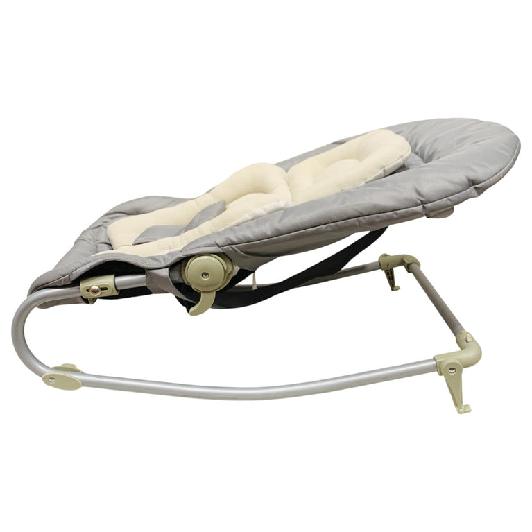 Juniors-Scoria-Baby-Rocker-with-Toy-Bar-1-4