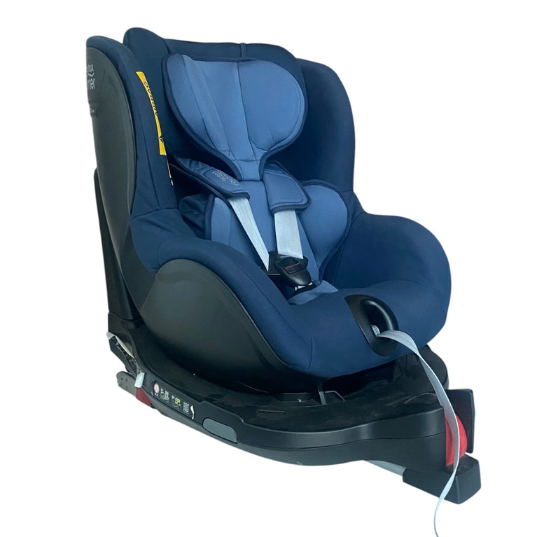 Britax-Romer-Dualfix-Car-Seat-with-Isofix-Base-Moonlight-Blue-1-1