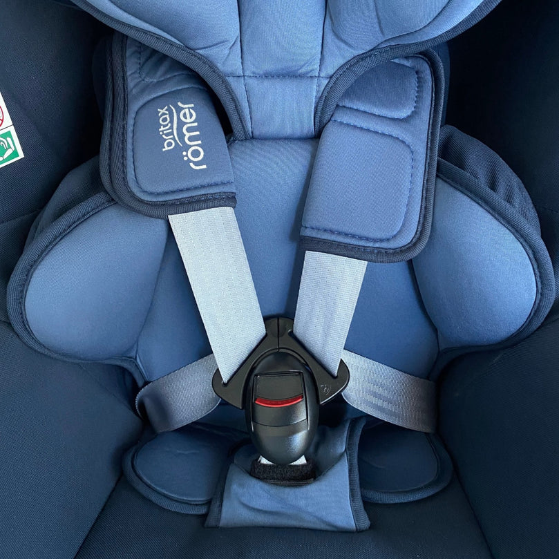 Britax-Romer-Dualfix-Car-Seat-with-Isofix-Base-Moonlight-Blue-1-4
