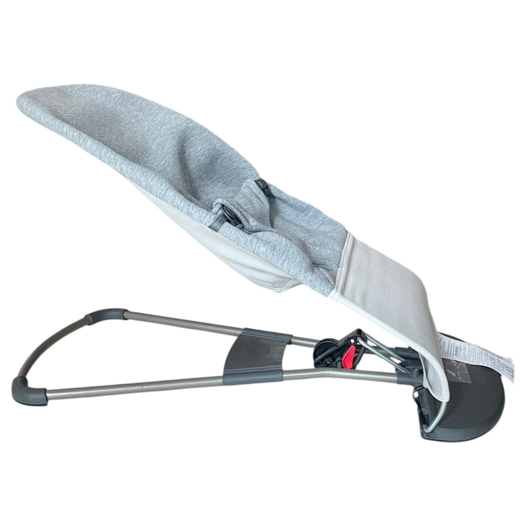 BabyBjörn-Bouncer-Balance-Soft-Woven-Jersey-Grey-3-4
