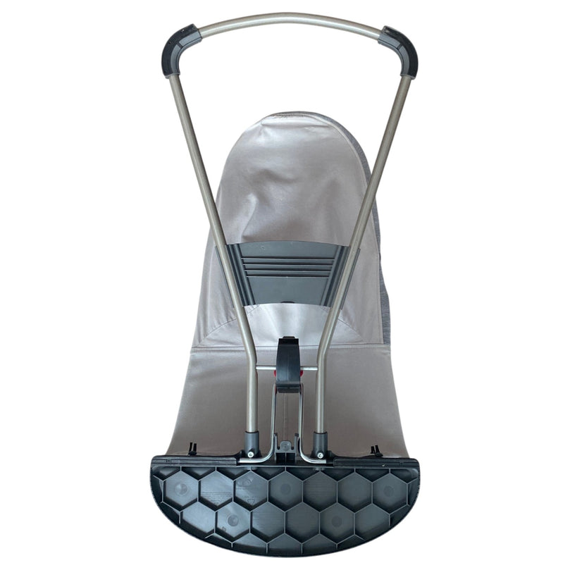 BabyBjörn-Bouncer-Balance-Soft-Woven-Jersey-Grey-3-7