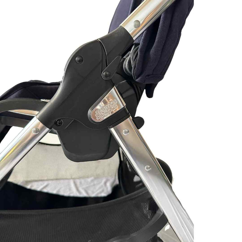 Mamas-&-Papas-Flip-XT3-(Ocarro)-Special-Edition-Dark-Navy-with-Carry-Cot-15