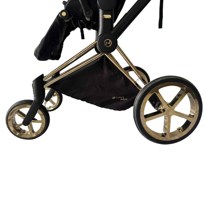cybex jeremy scott used Cybex Platinum Priam Stroller 'Wings' by Jeremy Scott (2021) | Shop used Strollers in UAE