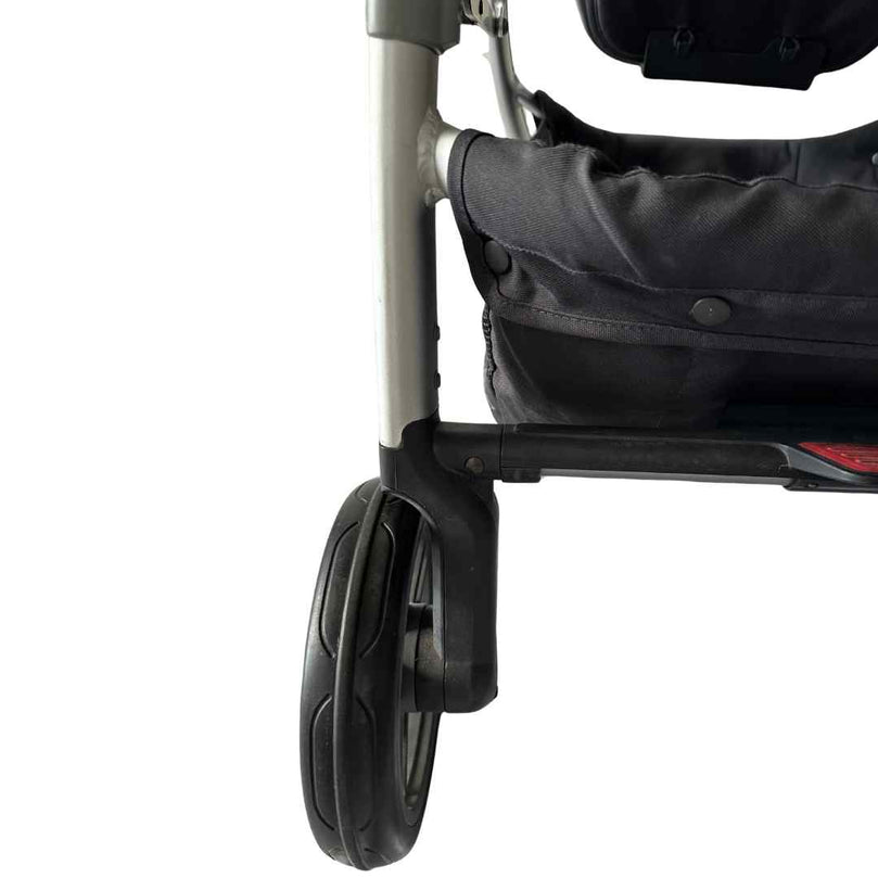 UPPAbaby-Cruz-V2-Stroller-Declan-Oat-MÃ©lange-|-Silver-Frame-|-Black-Handle-20