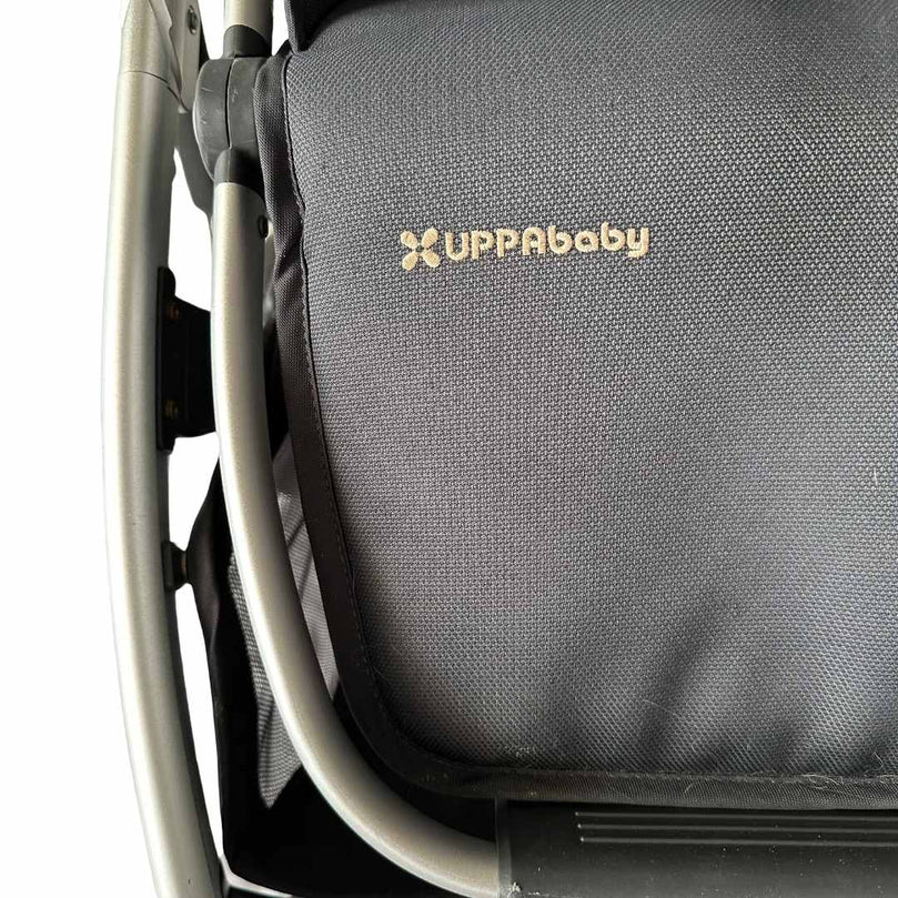 UPPAbaby-Cruz-V2-Stroller-Grey-Melange-(2020)-8
