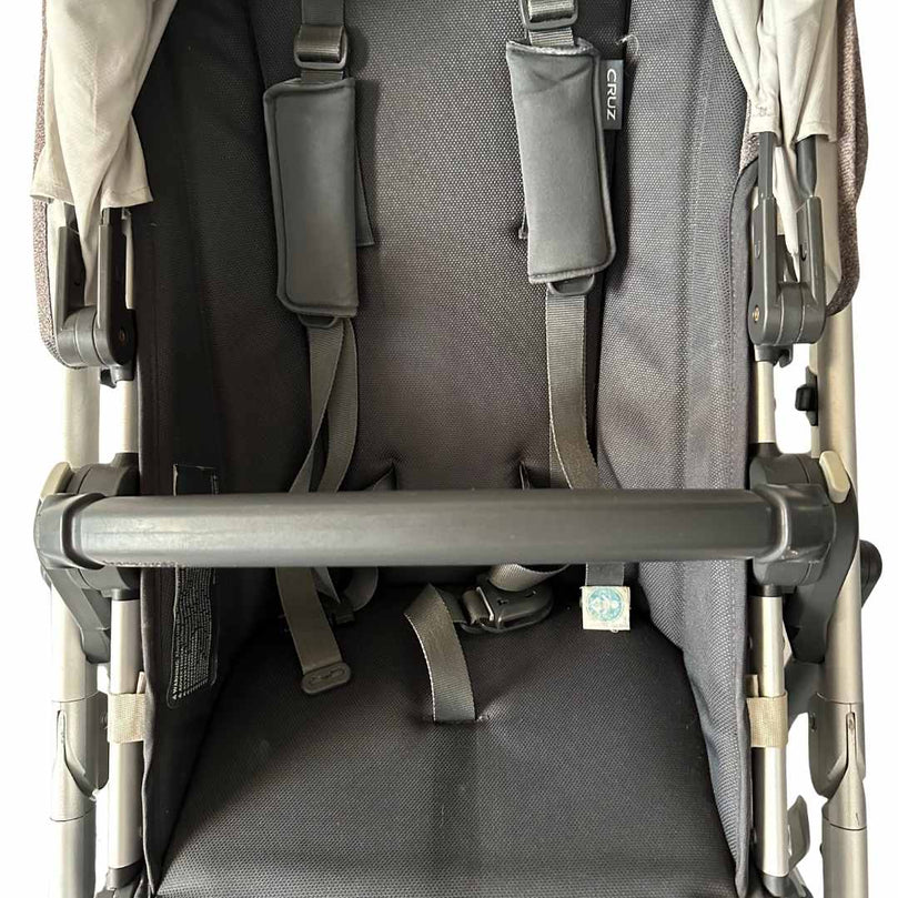 UPPAbaby-Cruz-V2-Stroller-Grey-Melange-(2020)-4