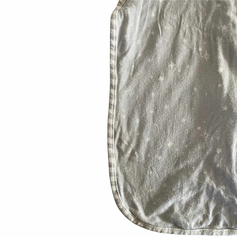 Love-To-Dream-Swaddle-Lite-(Small-0.2-TOG)-Grey-3