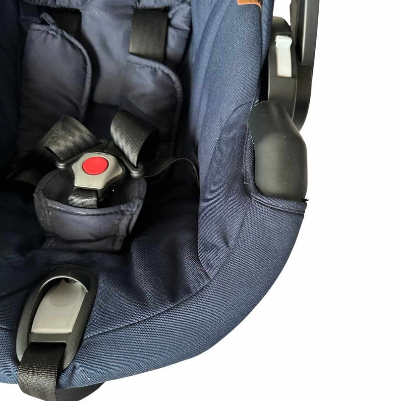 Joolz-iZi-Go-Modular-by-BeSafe-Car-Seat-(Parrot-Blue)-+-Upper-Car-Seat-Adapters-9