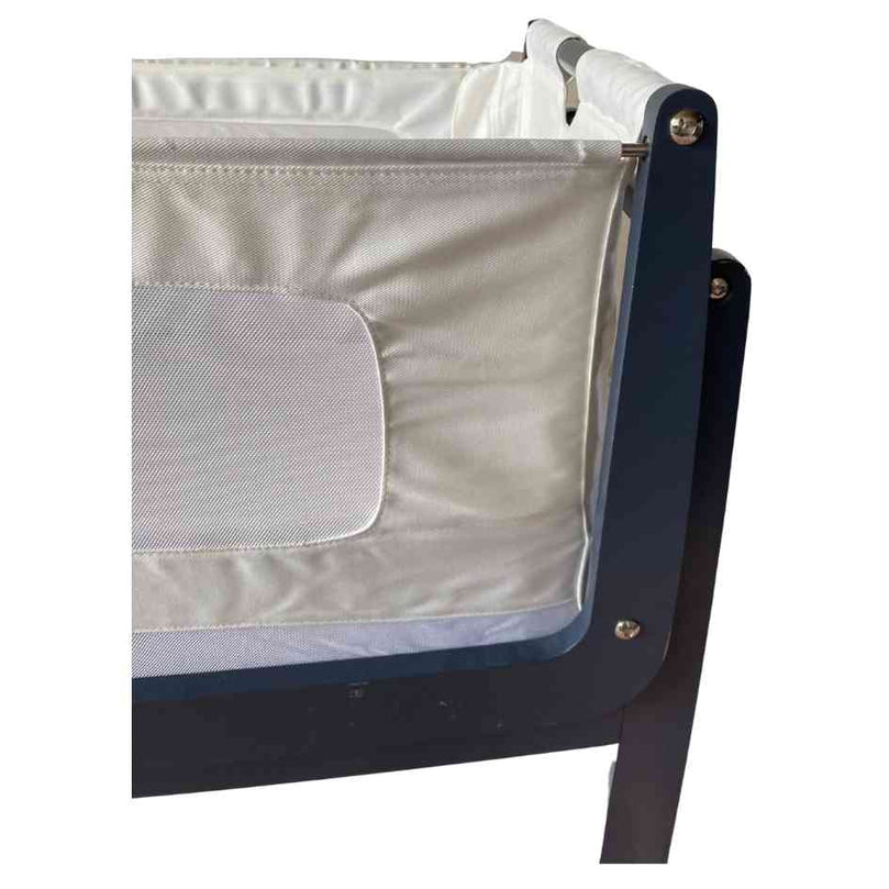 Snuz-SnuzPod-4-Wooden-Bedside-Crib-Navy-5