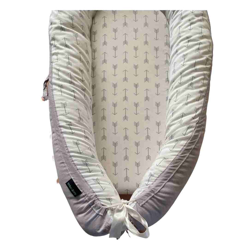 Little-Story-Fiberfill-Newborn-Lounger-Bed-Arrow-Grey-3